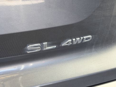 Used 2023 Nissan Pathfinder SL image 18