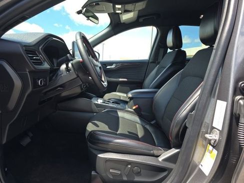 Used 2025 Ford Escape ST-Line AWD/4WD image 11