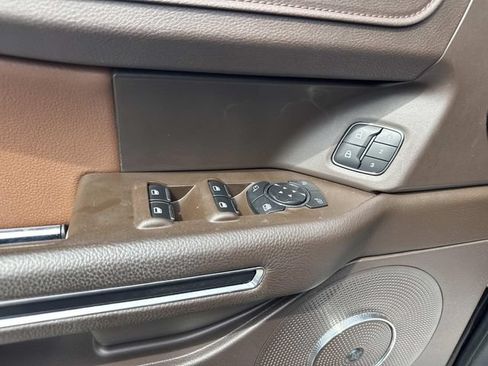 Used 2022 Ford Expedition King Ranch AWD/4WD image 22