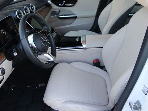 Certified 2025 Mercedes-Benz C 300 4MATIC Sedan image 5
