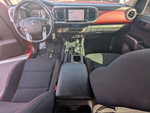 Used 2022 Toyota Tacoma SR5 RWD image 23