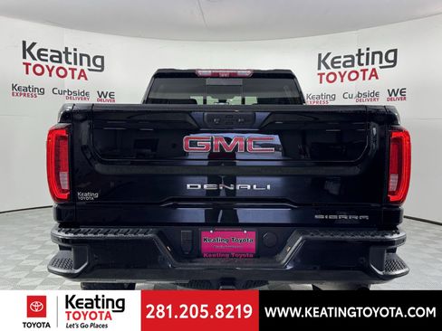 Used 2023 GMC Sierra 2500 Denali w/ Denali Ultimate Package image 5