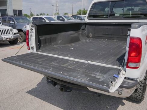 Used 2006 Ford F350 Lariat image 11