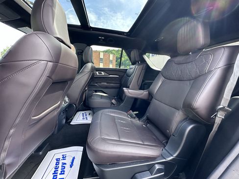 Used 2025 Ford Explorer Platinum w/ Ultimate Package AWD/4WD image 20