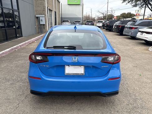 Certified 2025 Honda Civic Sport image 4