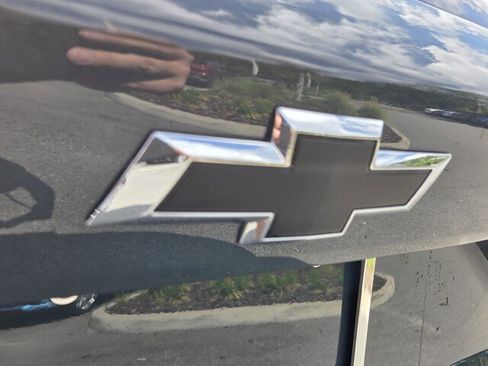 New 2026 Chevrolet Trax LT w/ Sunroof Package FWD image 15