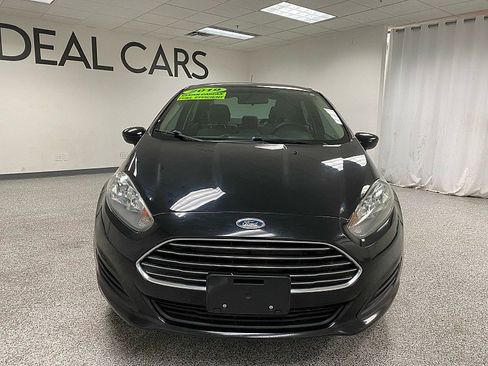 Used 2019 Ford Fiesta SE image 2