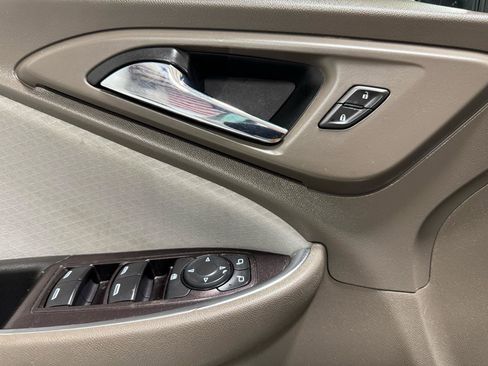 Used 2021 Chevrolet Malibu LT FWD image 18