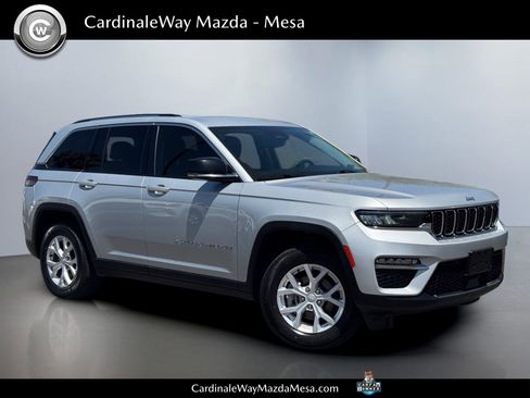 Used 2023 Jeep Grand Cherokee Limited AWD/4WD image 1
