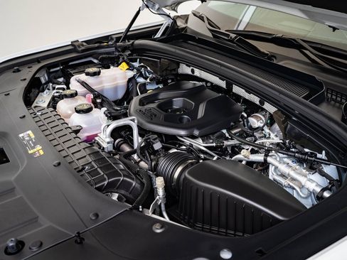 Used 2023 Jeep Grand Cherokee 4WD 4xe image 38