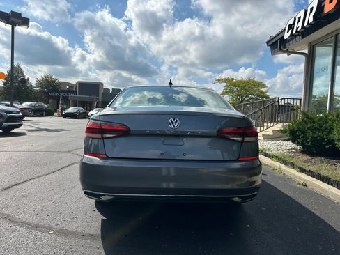 Used 2020 Volkswagen Passat 2.0T SE FWD image 5