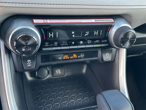New 2025 Toyota RAV4 XLE image 27