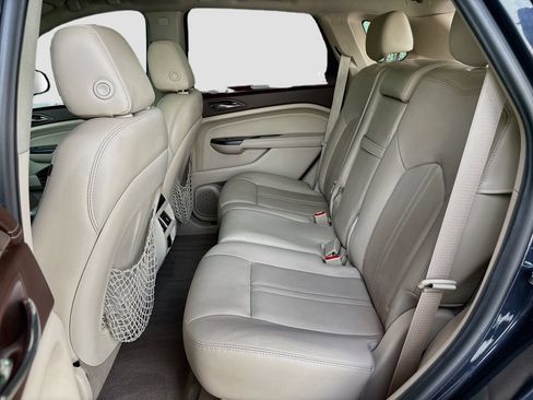 Used 2015 Cadillac SRX Luxury w/ Driver Awareness Package FWD image 21