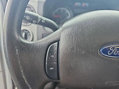Used 2019 Ford E-450 and Econoline 450 Super Duty w/ Power Windows & Locks Group image 18