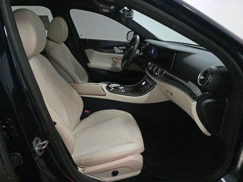 Used 2020 Mercedes-Benz E 350 Sedan w/ Parking Assistance Package image 10