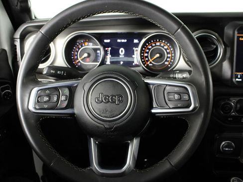 Used 2023 Jeep Gladiator Overland image 23