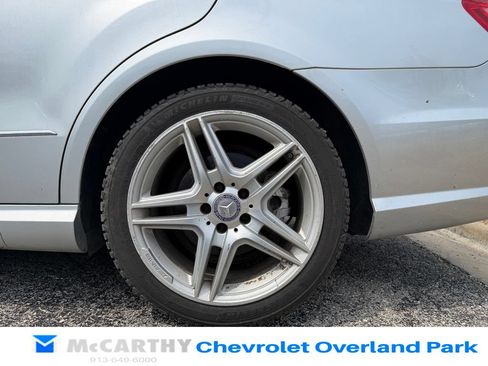Used 2012 Mercedes-Benz E 350 4MATIC Sedan image 9