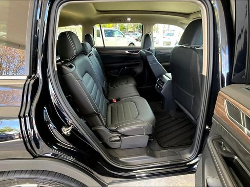 New 2025 Volkswagen Atlas SEL image 20