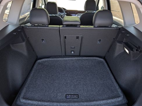 New 2026 Volkswagen Taos SEL AWD/4WD image 6