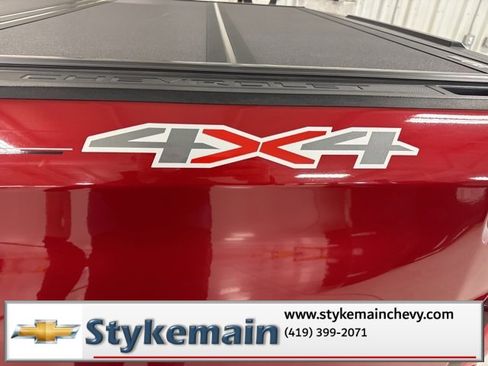 Used 2023 Chevrolet Silverado 1500 LT image 10