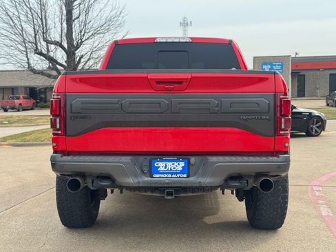 Used 2018 Ford F150 Raptor w/ Equipment Group 802A Luxury image 5