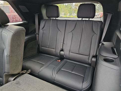 New 2027 Cadillac Vistiq Luxury AWD/4WD image 18