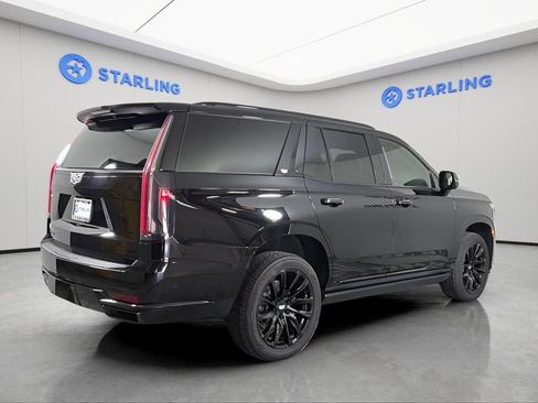Used 2023 Cadillac Escalade Sport w/ LPO, ONYX Package AWD/4WD image 9