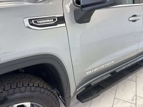 New 2026 GMC Sierra 1500 SLE w/ Preferred Package AWD/4WD image 33