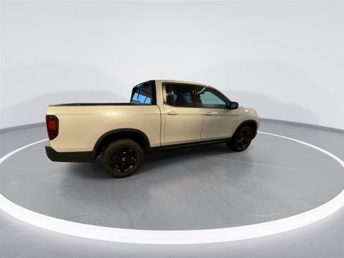 Used 2023 Honda Ridgeline Black Edition image 7