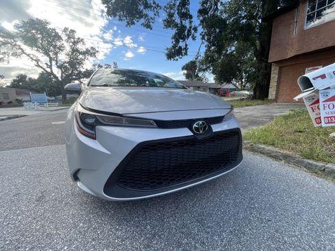 Used 2021 Toyota Corolla LE w/ Carpet Mat Package (TMS) image 1