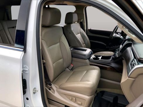 Used 2017 Chevrolet Tahoe LT RWD image 9
