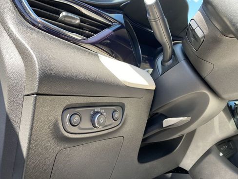 Used 2023 Buick Encore GX Select w/ Safety Package II image 17