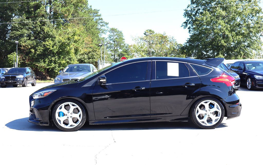 Used 2017 Ford Focus RS AWD/4WD image 4