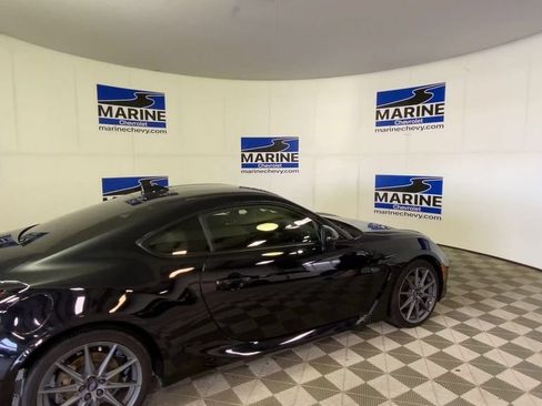 Used 2023 Subaru BRZ Limited RWD image 2