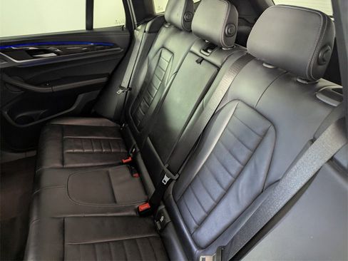 Used 2018 BMW X3 M40i image 17