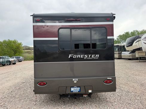 Used 2021 Ford E-450 and Econoline 450 Super Duty w/ Motorhome Prep Package RWD image 6