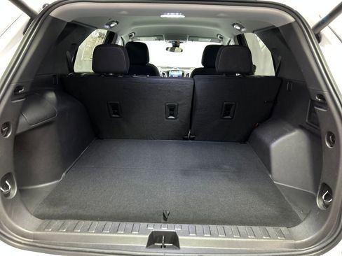 Used 2024 Chevrolet Equinox LT image 24