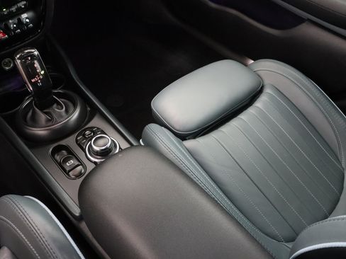 Used 2023 MINI Cooper Clubman S w/ MINI Untold Edition FWD image 17