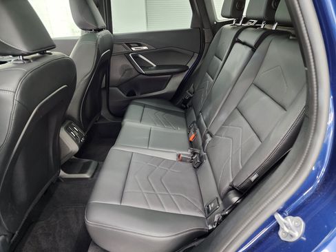 Used 2025 BMW X1 xDrive28i AWD/4WD image 9