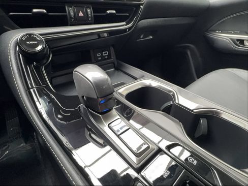 Used 2025 Lexus NX 250 FWD w/ Premium Package image 47