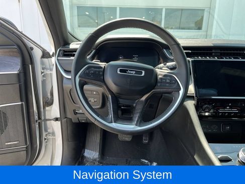 Used 2024 Jeep Grand Cherokee Limited 4xe AWD/4WD image 17