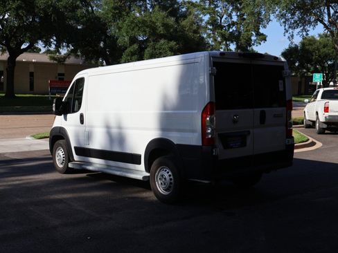 Used 2025 RAM ProMaster 2500 w/ U-Haul Equipment Group FWD image 7