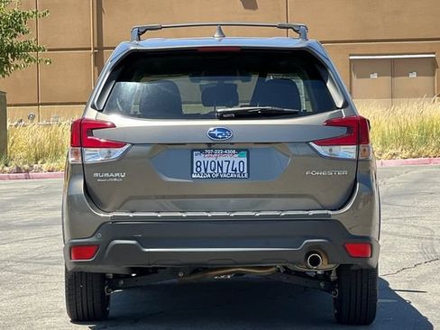 Used 2021 Subaru Forester Limited w/ Popular Package #3 AWD/4WD image 5