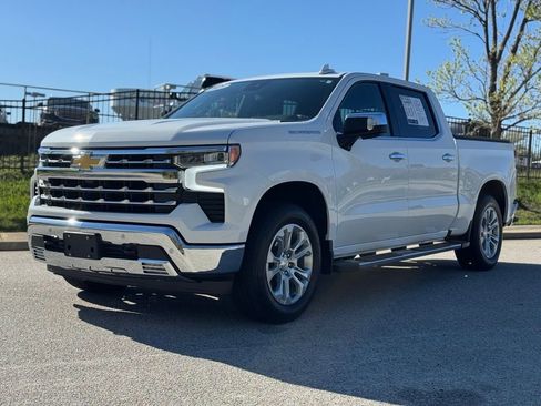 Used 2025 Chevrolet Silverado 1500 LTZ w/ Technology Package image 13