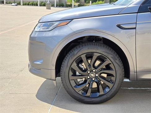 Used 2025 Land Rover Discovery Sport S image 7