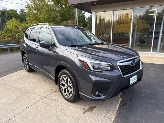 Used 2021 Subaru Forester Premium AWD/4WD image 3