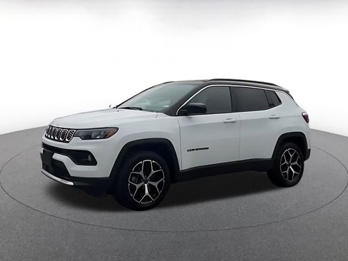 Used 2025 Jeep Compass Limited AWD/4WD image 8