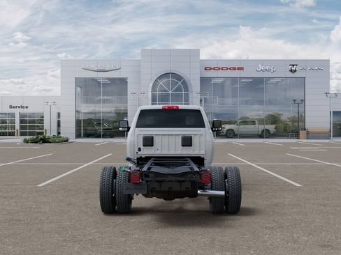New 2026 RAM 5500 Tradesman w/ Chrome Appearance Group AWD/4WD image 8