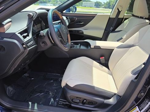 Used 2024 Lexus ES 350 Ultra Luxury w/ Accessory Package (Z1) FWD image 22
