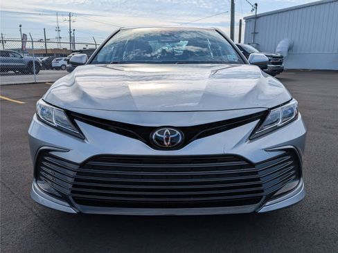 Used 2024 Toyota Camry LE FWD image 8
